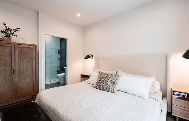 3337 W 40th Avenue Dunbar