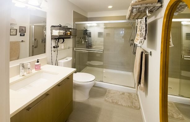 218 5983 Gray Avenue University VW