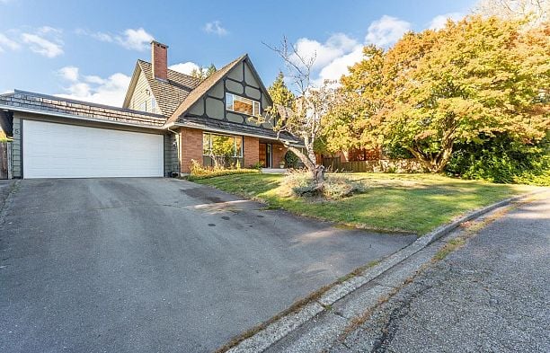 5 Semana Crescent University VW