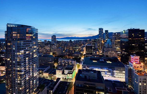 4202 777 Richards Street Downtown VW