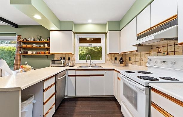 5 Semana Crescent University VW