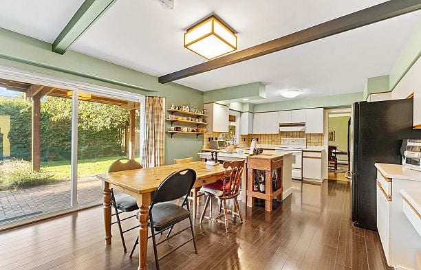 5 Semana Crescent University VW