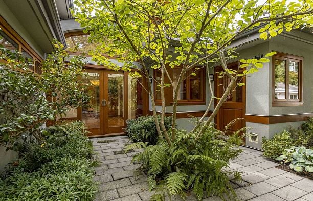 4055 W 35th Avenue Dunbar