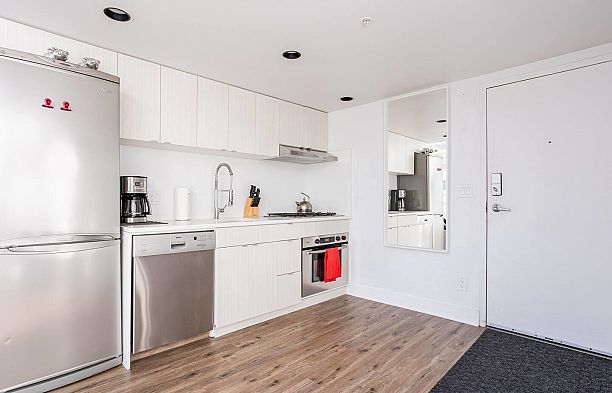 909 933 Seymour Street Downtown VW