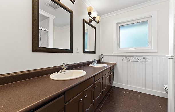 5 Semana Crescent University VW