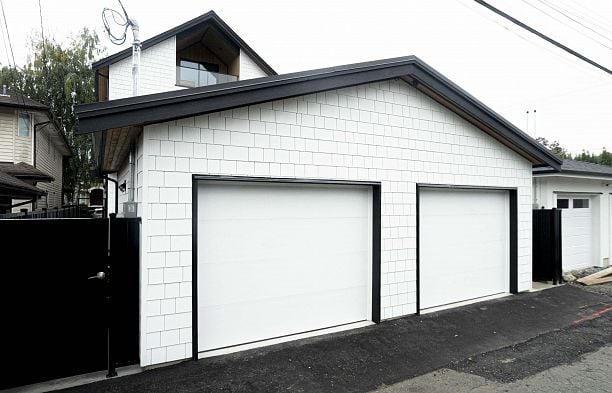 2 2785 W 21 Avenue Arbutus