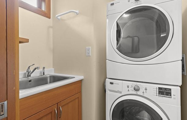 4055 W 35th Avenue Dunbar