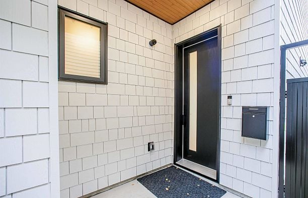 2 2785 W 21 Avenue Arbutus