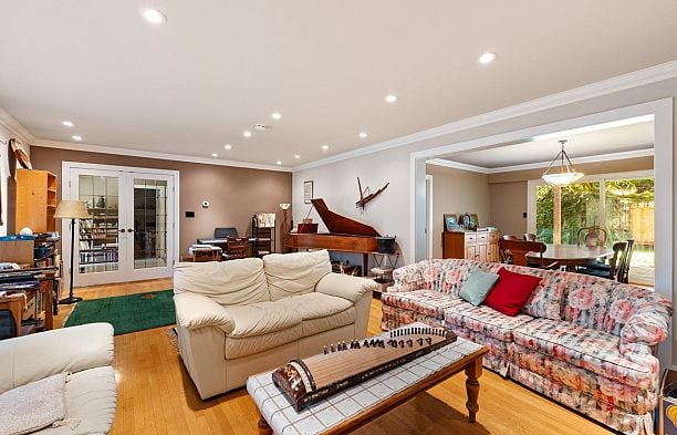 5 Semana Crescent University VW