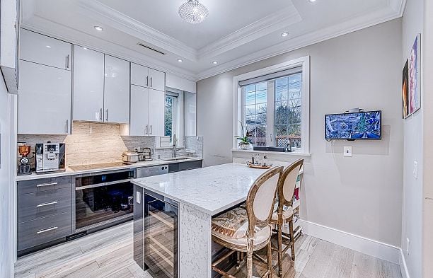 3537 W 18th Avenue Dunbar