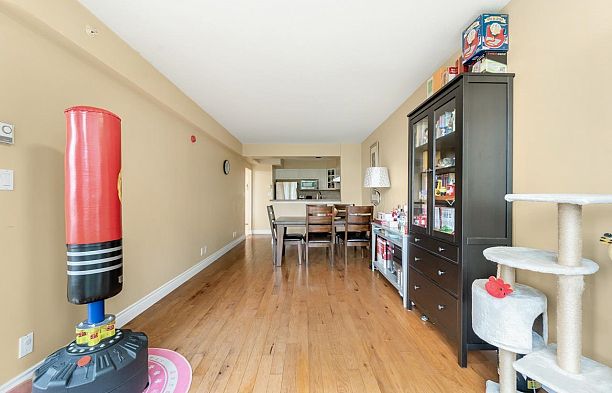 1204 5775 Hampton Place University VW