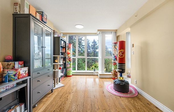 1204 5775 Hampton Place University VW