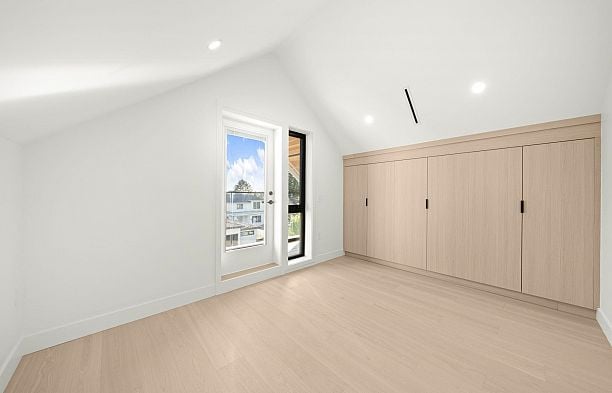 3925 Wallace Street Dunbar