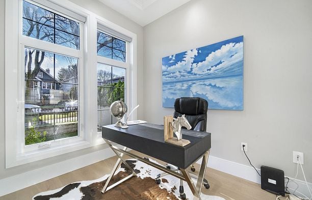 3537 W 18th Avenue Dunbar