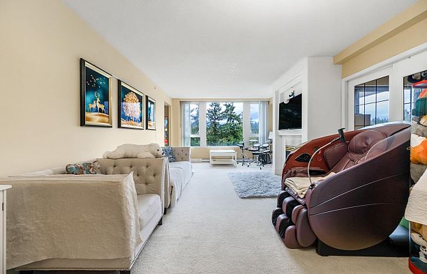 1204 5775 Hampton Place University VW