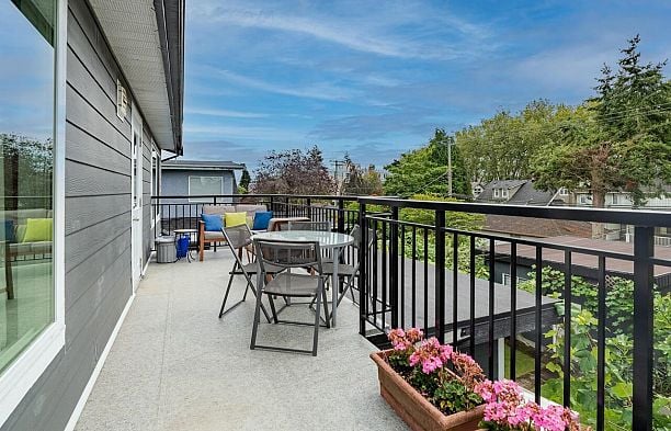 3706 W King Edward Avenue Dunbar