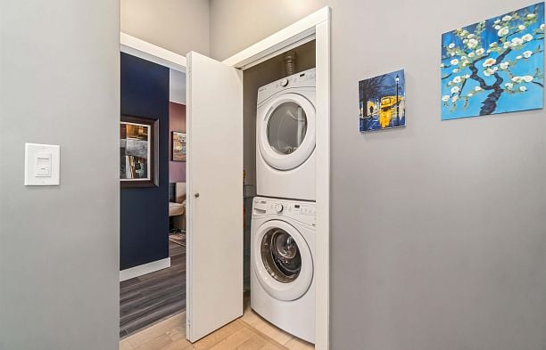 PH3 5555 Dunbar Street Dunbar