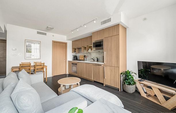 1523 68 Smithe Street Downtown VW