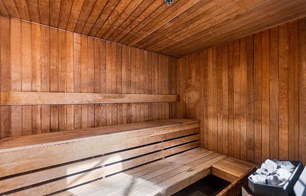 1901 5775 Hampton Place University VW