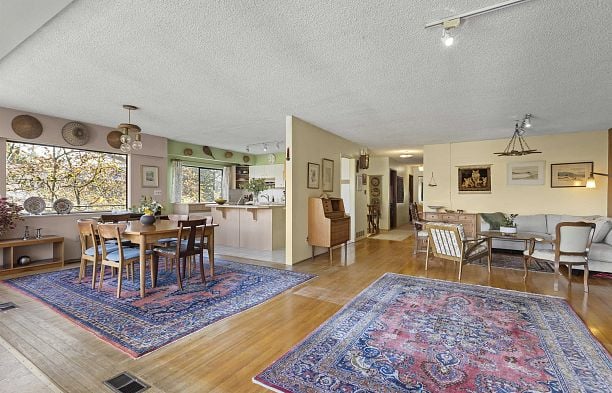 3555 Quadra Street Dunbar