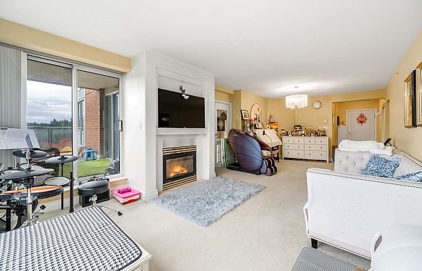 1204 5775 Hampton Place University VW