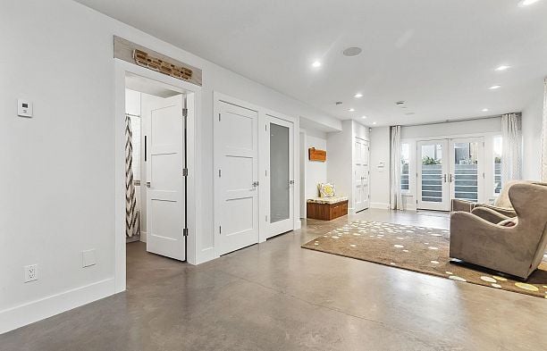 3963 W 20th Avenue Dunbar