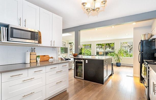 3706 W King Edward Avenue Dunbar