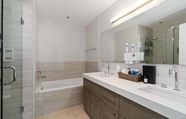 PH3 5555 Dunbar Street Dunbar