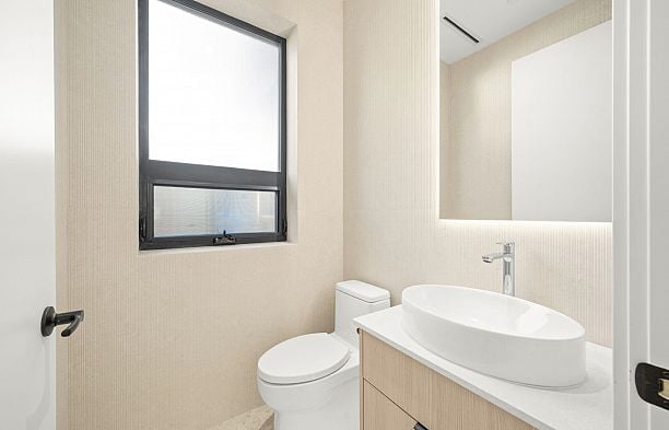 3904 W 23rd Avenue Dunbar