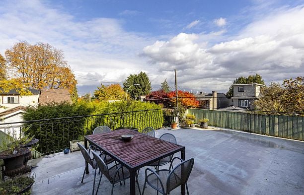 3555 Quadra Street Dunbar