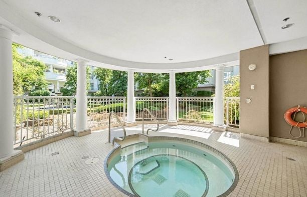 328 5735 Hampton Place University VW