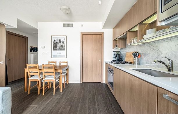 1523 68 Smithe Street Downtown VW