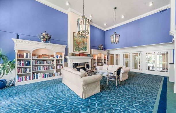 328 5735 Hampton Place University VW