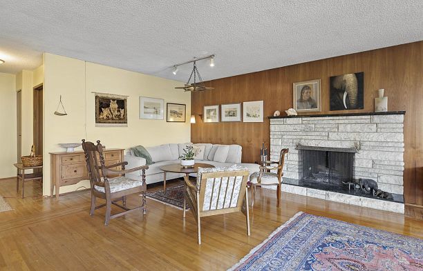 3555 Quadra Street Dunbar