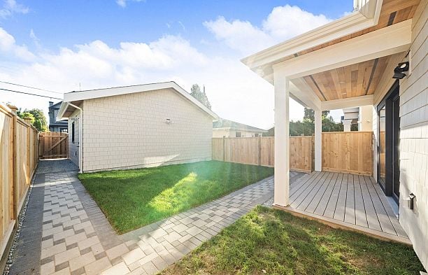 3925 Wallace Street Dunbar