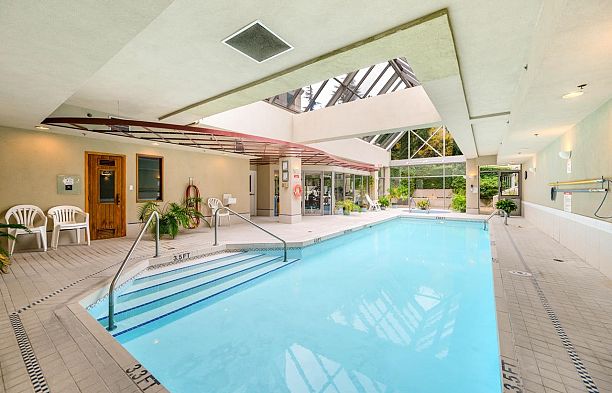 1204 5775 Hampton Place University VW