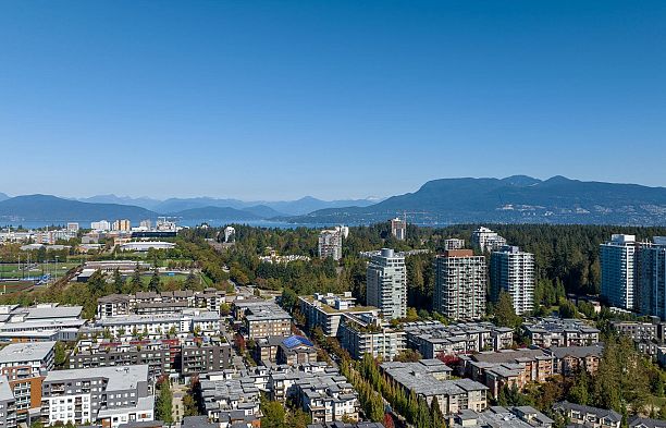 #410 3581 Ross Drive University VW