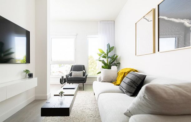 319 203-263 W 49th Avenue Oakridge VW