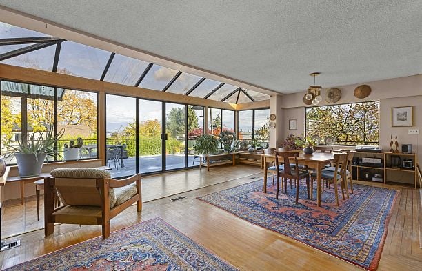 3555 Quadra Street Dunbar