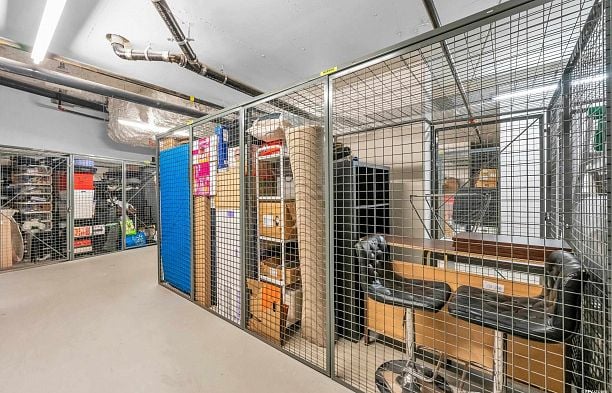 2303 3355 Binning Road University VW