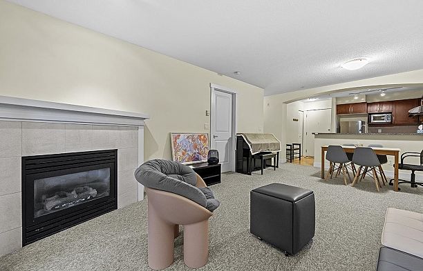 308 5740 Toronto Road University VW