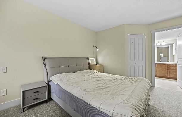 308 5740 Toronto Road University VW