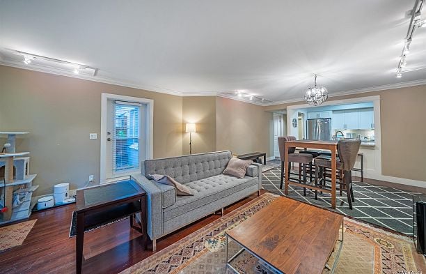 103 3186 Camosun Street Point Grey