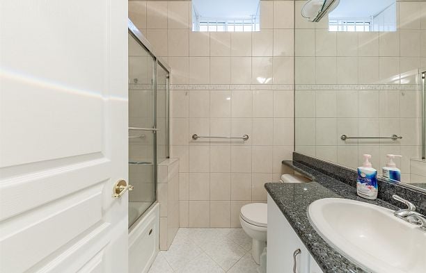 2328 W 22nd Avenue Arbutus