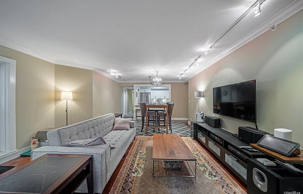 103 3186 Camosun Street Point Grey