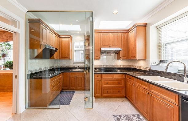 2328 W 22nd Avenue Arbutus