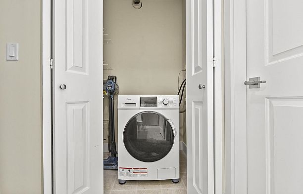 308 5740 Toronto Road University VW