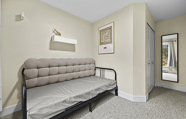 308 5740 Toronto Road University VW