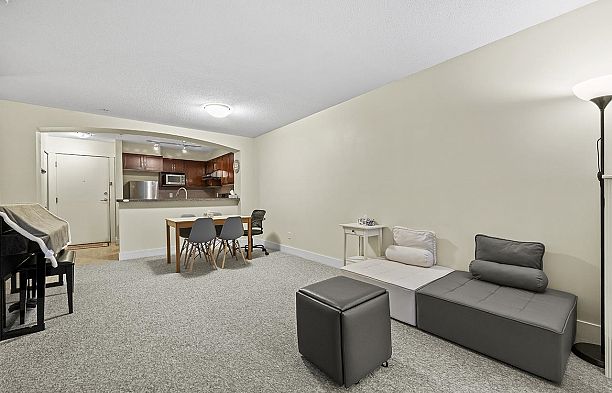 308 5740 Toronto Road University VW