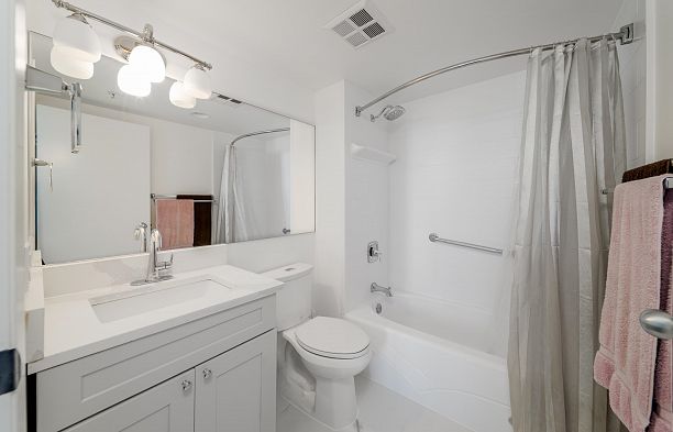 1808 1188 Howe Street Downtown VW